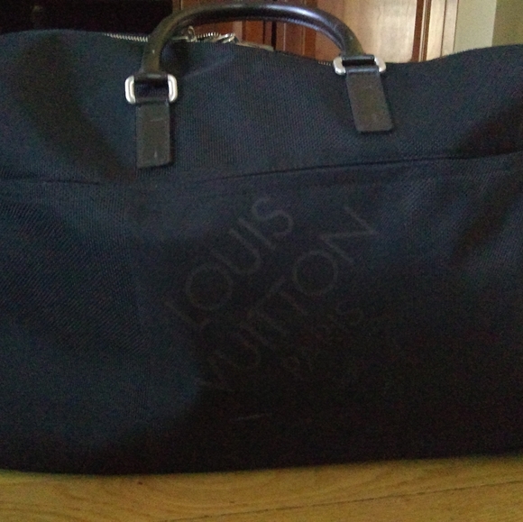 Men's Louis Vuitton overnight bag and garment bag - Picture 4 of 14
